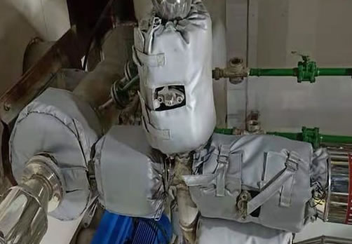 高溫管道<a href=http://m.ph-sh.cn/e/tags/?tagname=%E4%BF%9D%E6%B8%A9%E9%9A%94%E7%83%AD target=_blank class=infotextkey>保溫隔熱</a>衣